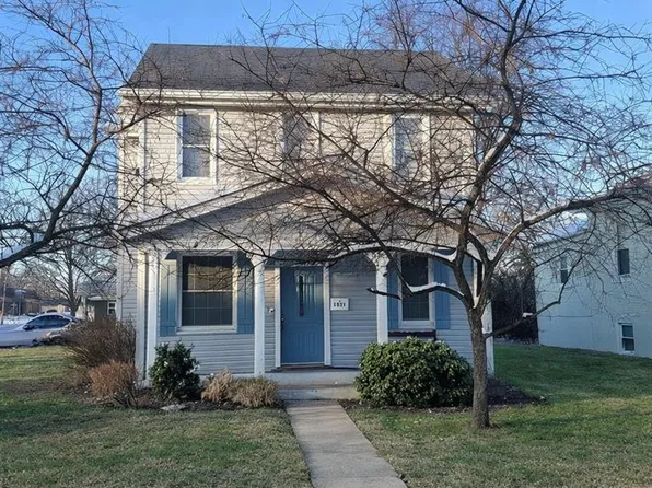 1071 Livingston St, Carlyle, IL 62231