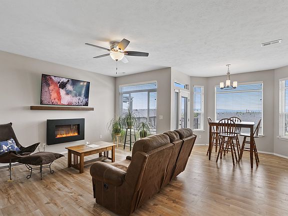 4th image of 8553 N James Dr