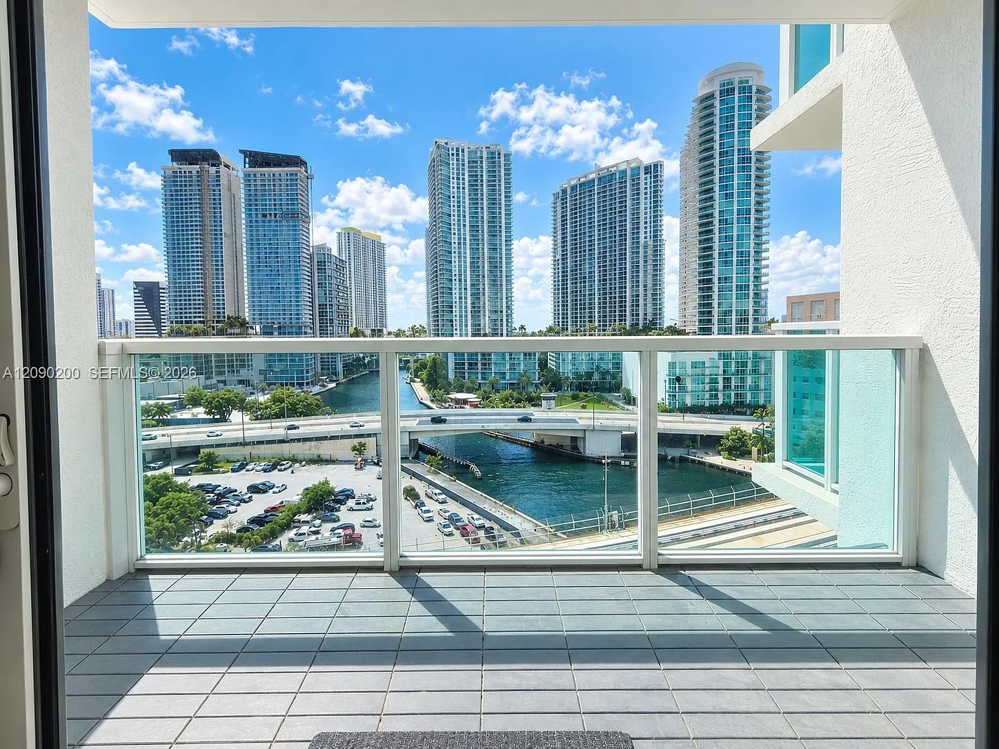 Brickell On The River — Photo 3