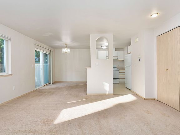4th image of 12609 119th Street Ct E