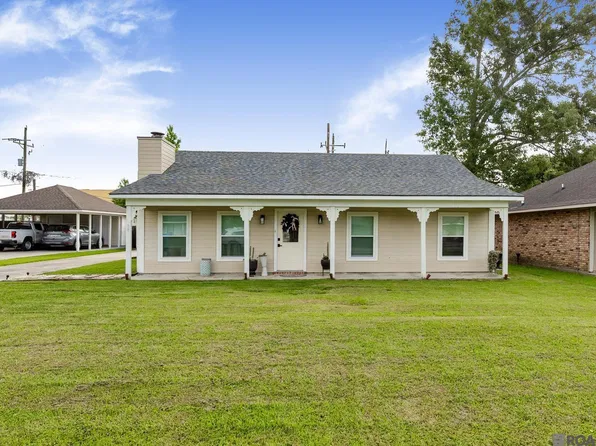 18522 Perkins Oak Rd, Prairieville, LA 70769