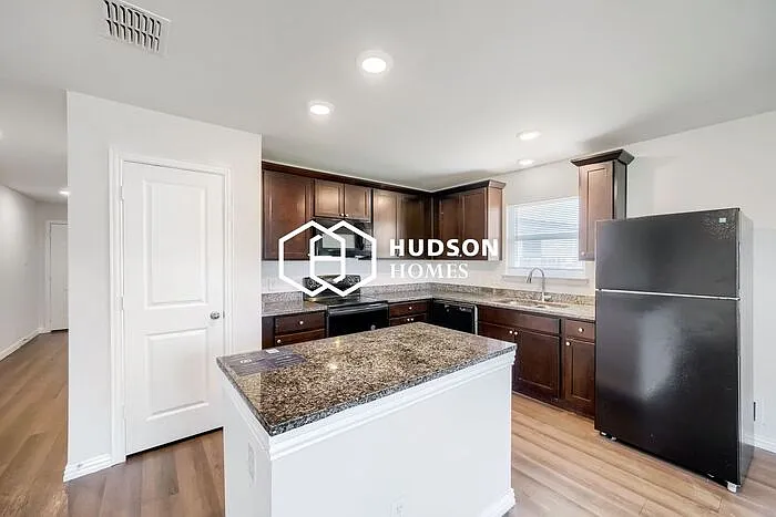 4509 Rocking K Dr — Photo 4