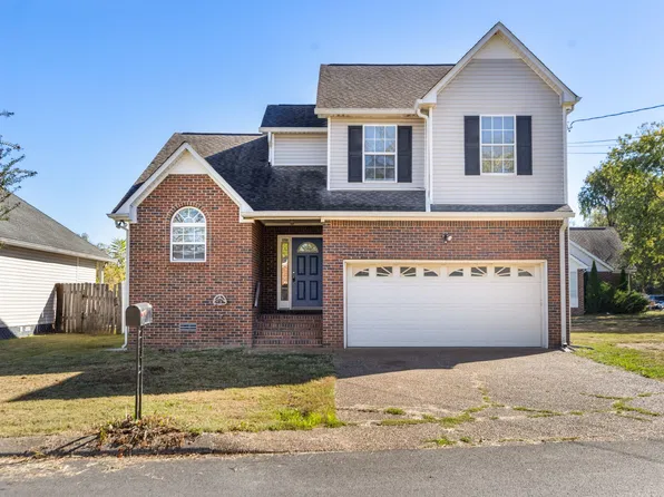 1769 University Dr, Columbia, TN 38401