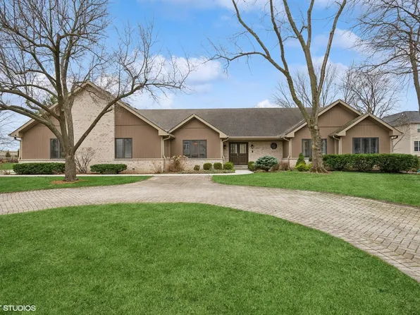 2802 Coleen Ct, Rolling Meadows, IL 60008