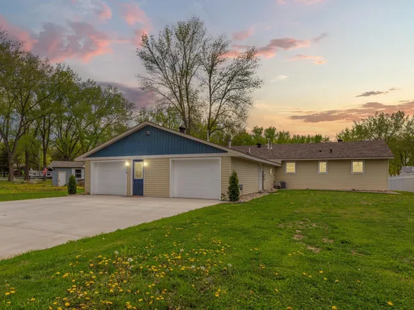 918 Marian St, Waterville, MN 56096