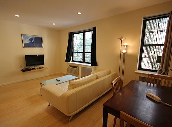 3rd image of 205 W 15th St APT 4A