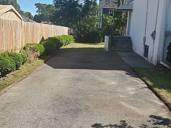 4th image of 1332 6th Ave