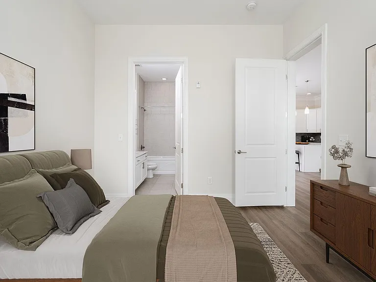Harrison Park Apartments — Photo 6