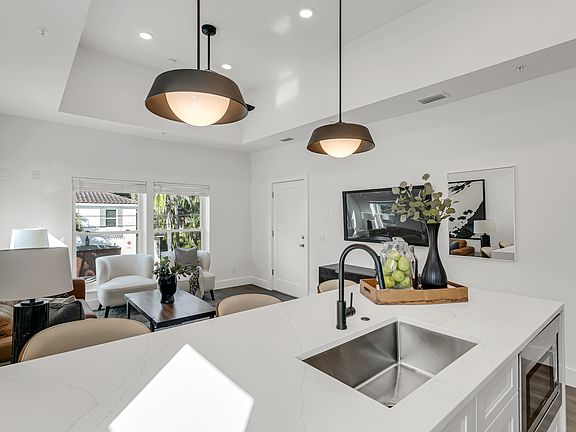 3rd image of 3008 W Estrella St APT 2