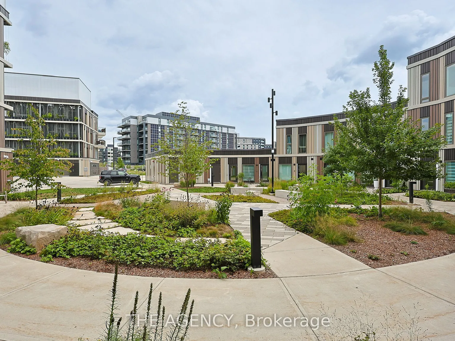 EVE Park — Photo 4