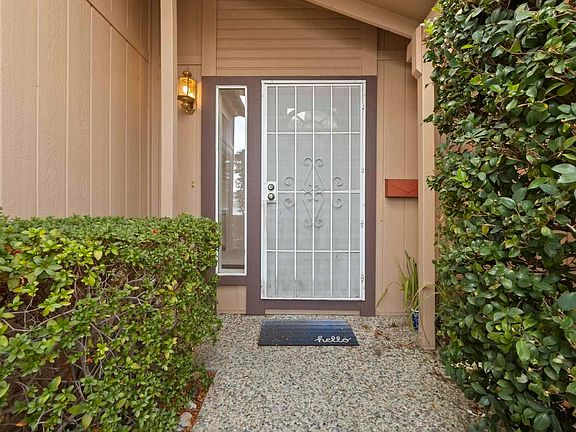 4th image of 19560 River Birch Ct Space 2