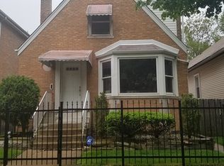 8343 S Kingston Ave, Chicago, IL 60617