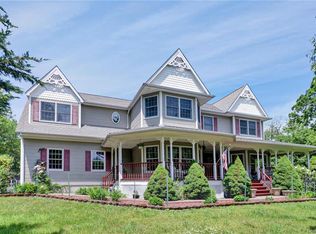 56 Sandra Ln, Monroe, NY 10950