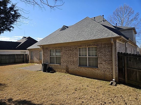 3rd image of 1478 Lost Brook Dr