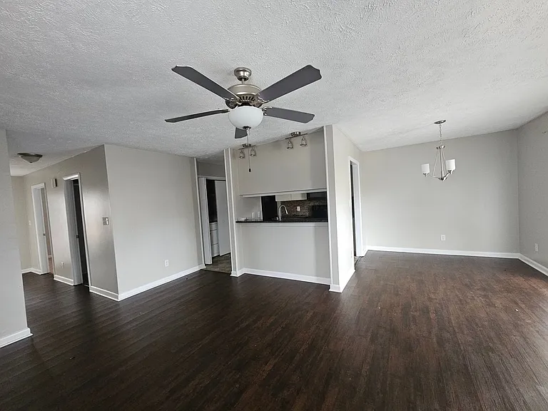 698 Bartons Landing Pl #3 — Photo 6
