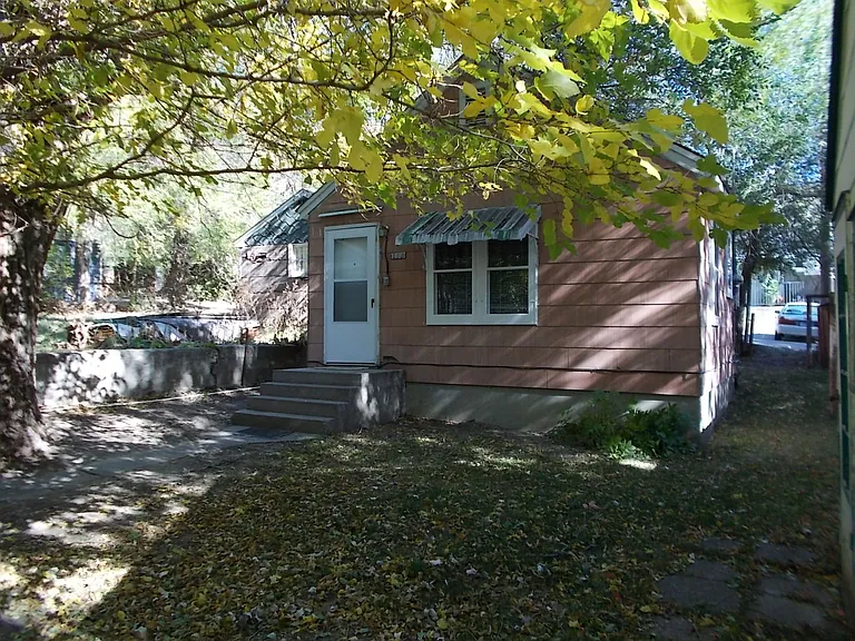 1131 1/2 N 23rd St — Photo 1