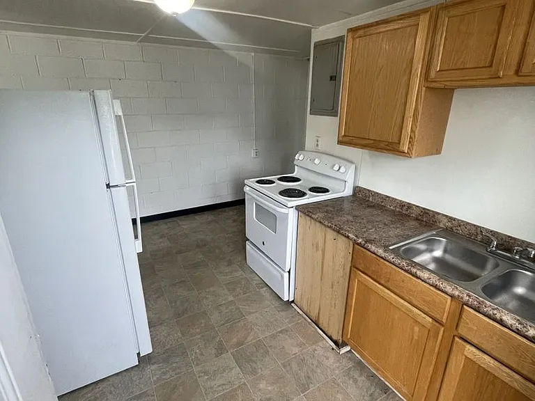 1119 Gregg St — Photo 10