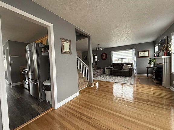 5th image of 110 Washakie Ave
