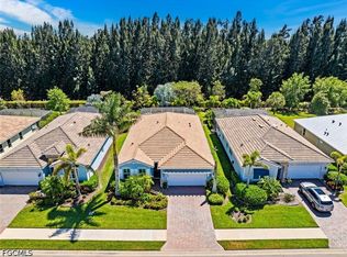 14559 Topsail Dr, Naples, FL 34114