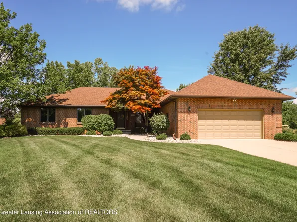 1533 Smokedrift Ln, Lansing, MI 48917