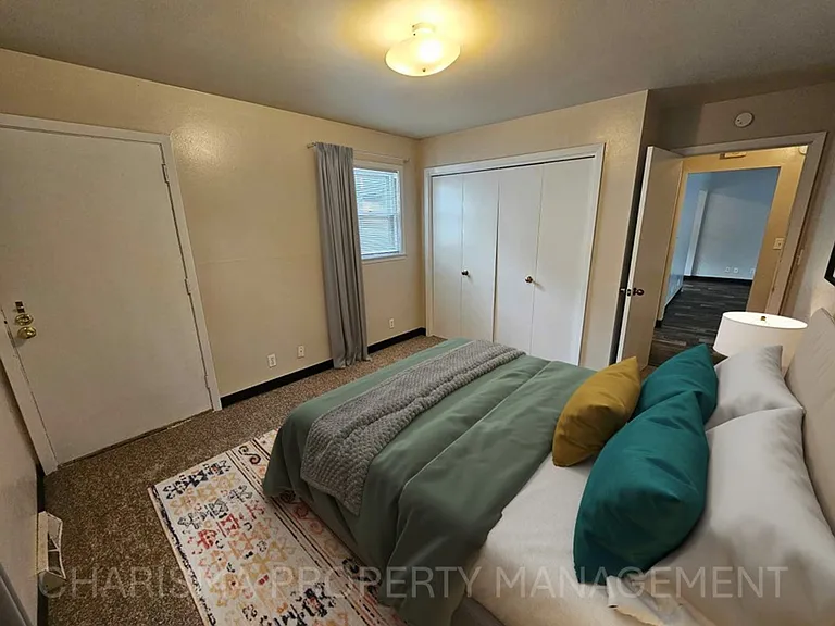 500 W 16th St #6 — Photo 19