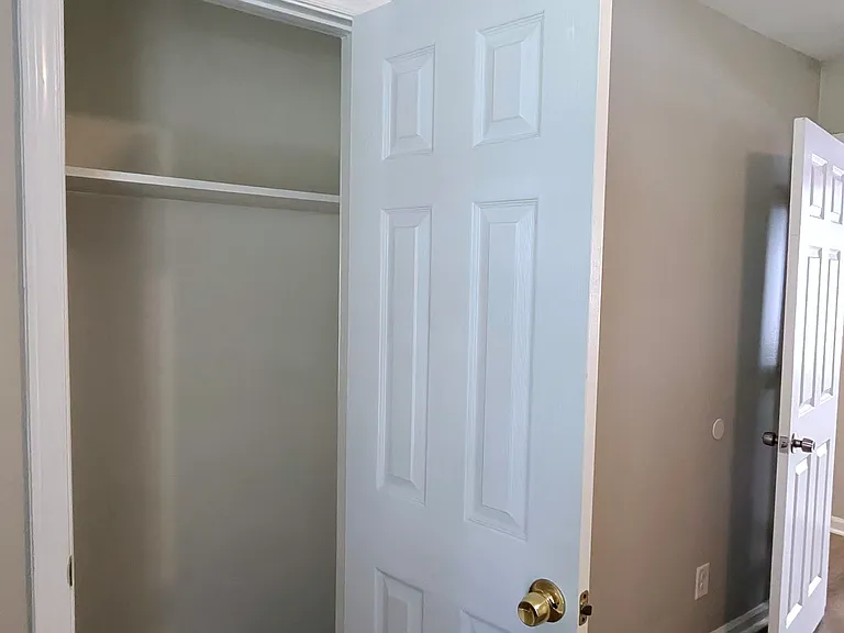 6817 Deanwood Pl — Photo 8