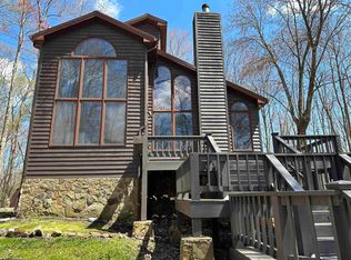 360 Dogwood Ln, Terra Alta, WV 26764