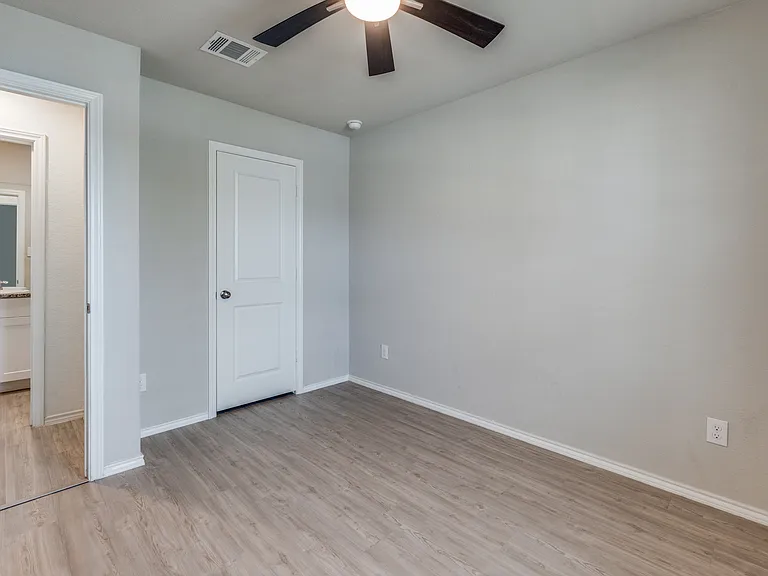 10535 Hammock Hl — Photo 18