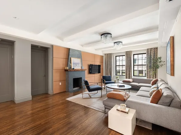 77 Park Avenue image 2 of 9