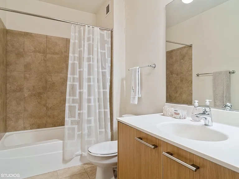 225.5 N Columbus Dr #6608 — Photo 10