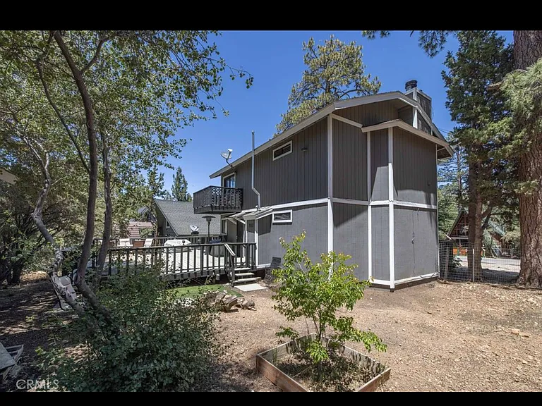630 Holmes Ln — Photo 36