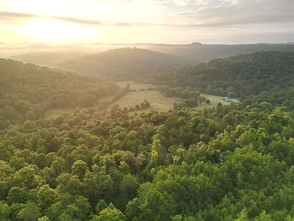 3rd image of 597 Lost Hollow Rd