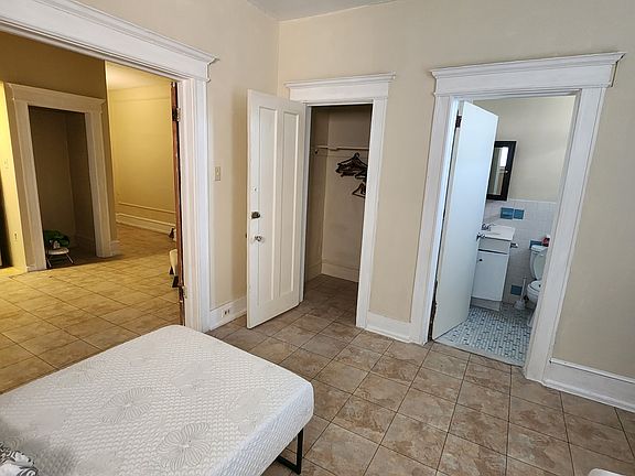 2nd image of 3531 Pacific Ave APT 8