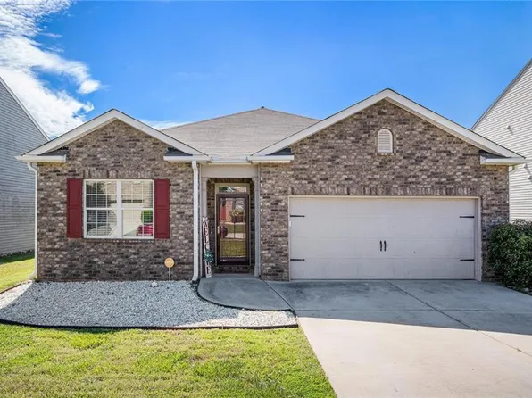 1907 Sea Oats Dr, Hampton, GA 30228