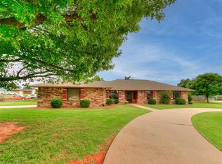 10308 Eastlake Dr, Oklahoma City, OK 73162