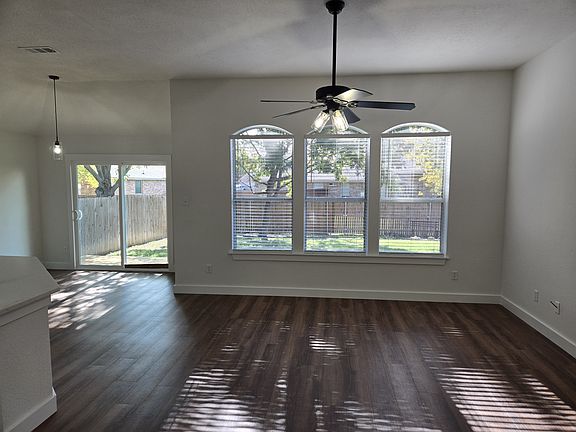 2nd image of 625 Silverbrook Dr