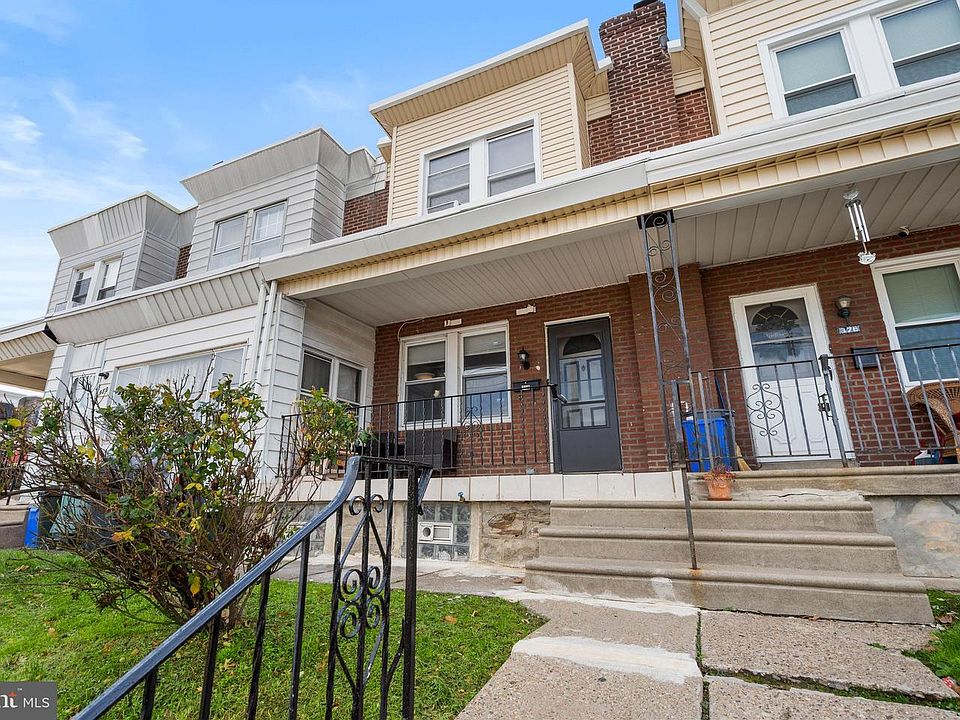 1st image of 378 Devereaux Ave