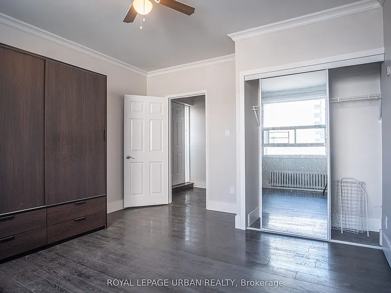 636 Danforth Ave #2 — Photo 12