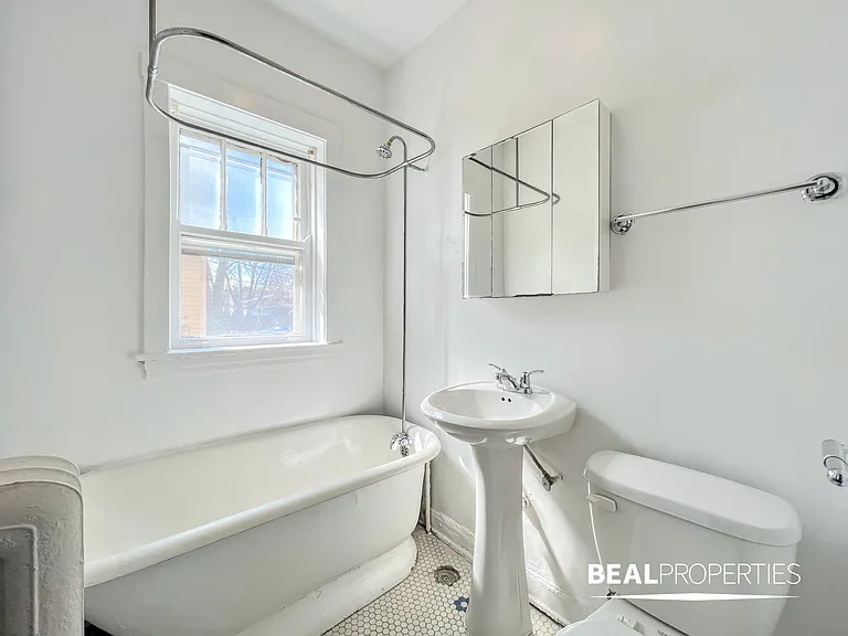 816 W Waveland Ave — Photo 12