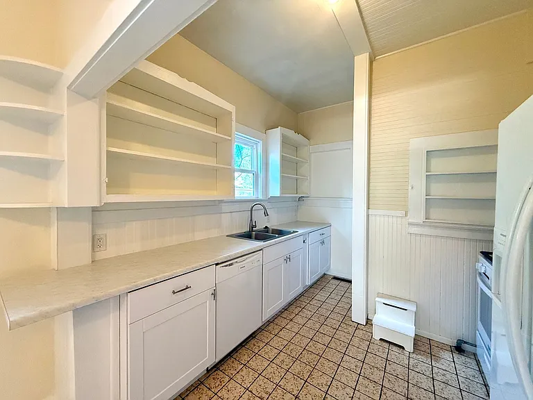 140 Garden St — Photo 13