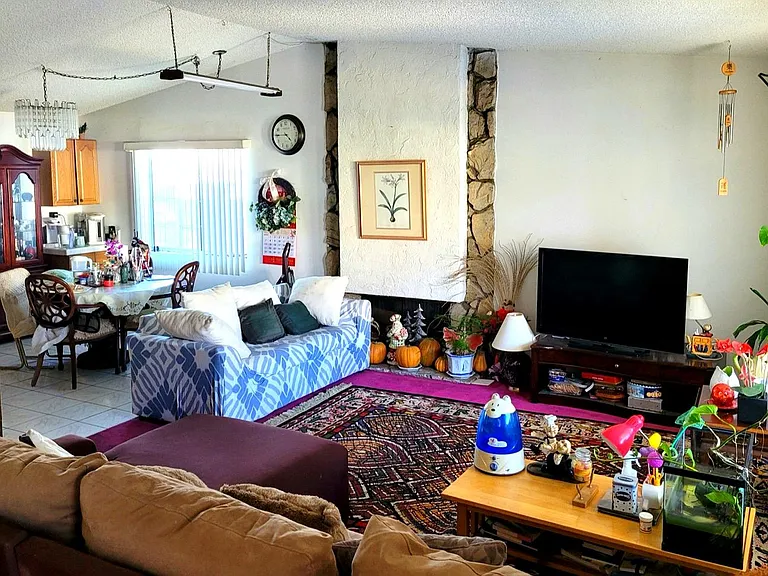 Oakburn Dr — Photo 7