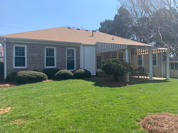 5th image of 2227 Curtis Way