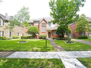 2818 Double Lake Dr, Missouri City, TX 77459