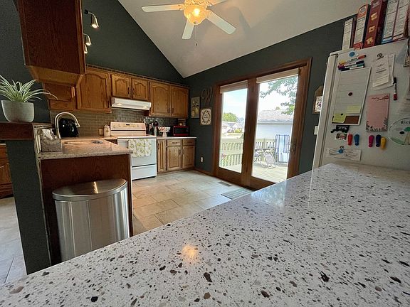 5th image of 2510 Oak Ln