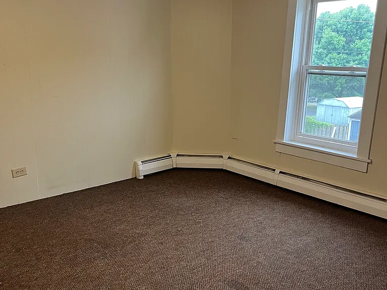1130 Almond St #2 — Photo 7
