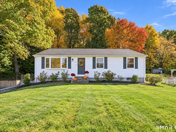 1 Pinewood Road, East Granby, CT 06026