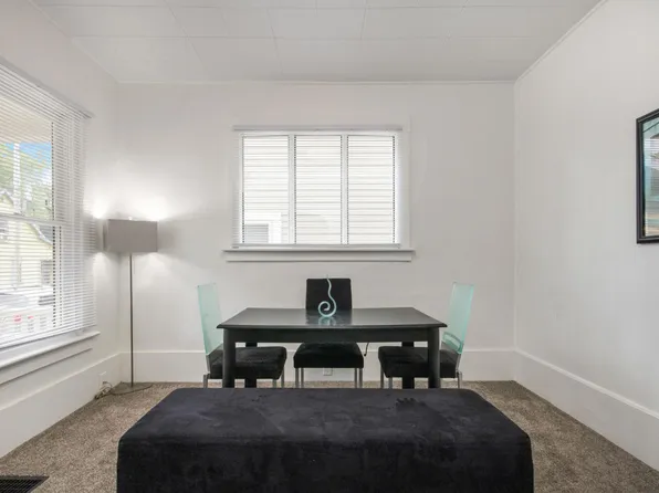 305 Robey Pl SE, Grand Rapids, MI 49506