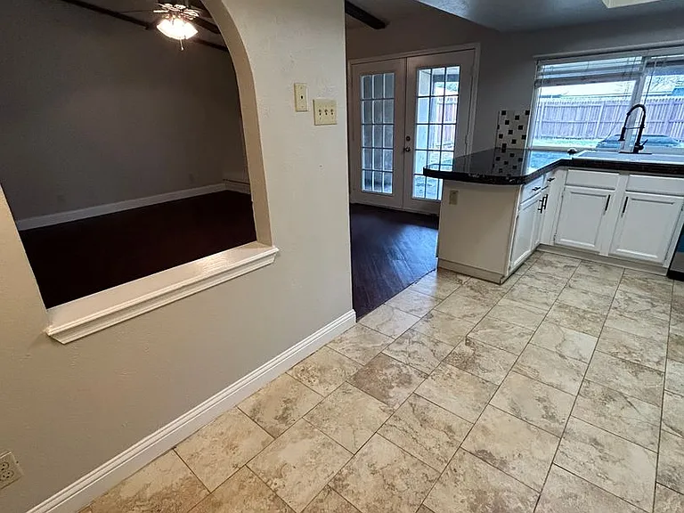2809 Dove Meadow Dr — Photo 15
