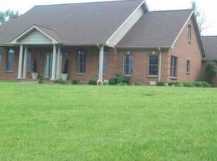 290 Ben Currens Rd, Salvisa, KY 40372