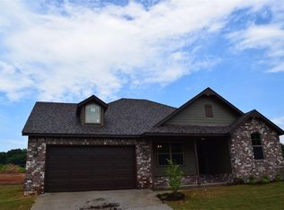 1075 S Nemett Cir, Pea Ridge, AR 72751